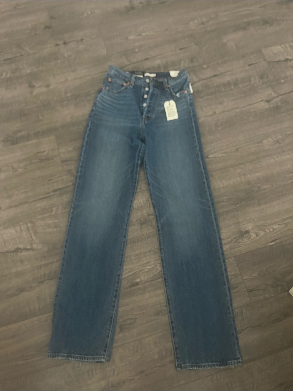 Levi's Straight-Leg Women's Jeans - Medium Blue Wash